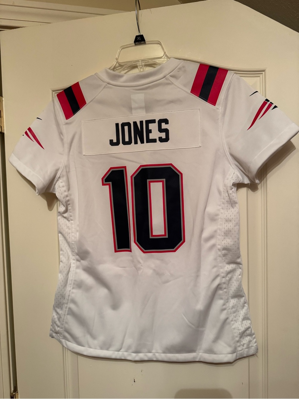 NFL Nike New England Patriots Mac Jones Jersey White Size Medium Woman’s